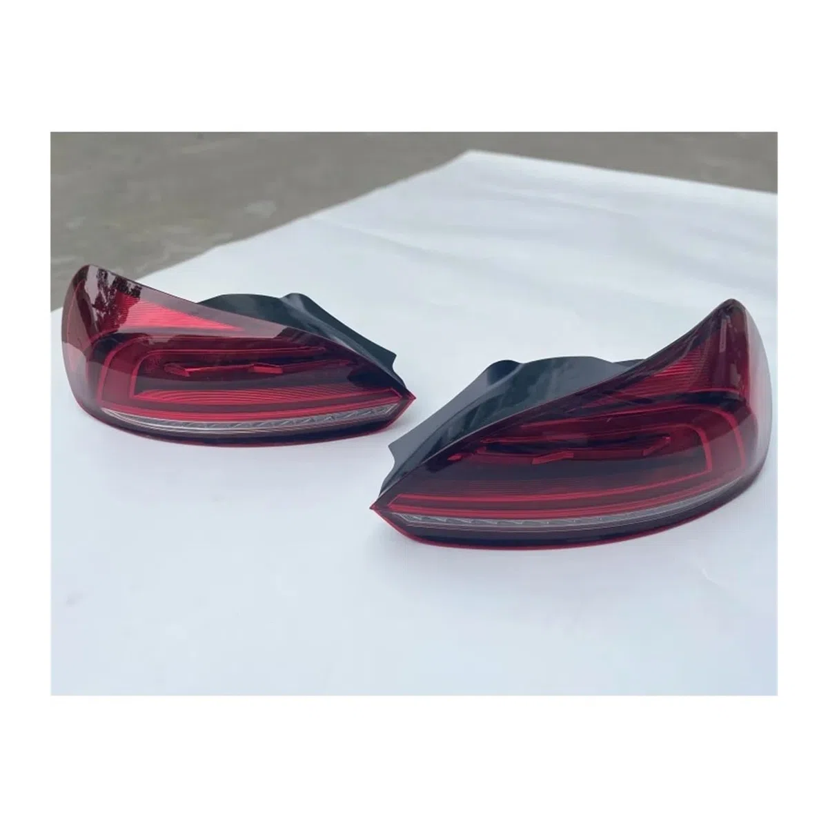 Luz Trasera Estilo Para VW 2009-2014 Conjunto Luces Traseras Marcha Accesorios Giro Freno Para Automóvil(RED)