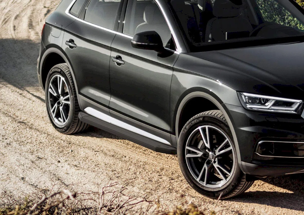 J&J AUTOMOTIVE Premium Black Rival - Plataformas con ABE para Audi Q5 2017-2023, diseño OEM de aluminio negro, ajuste izquierdo y derecho, 2 piezas